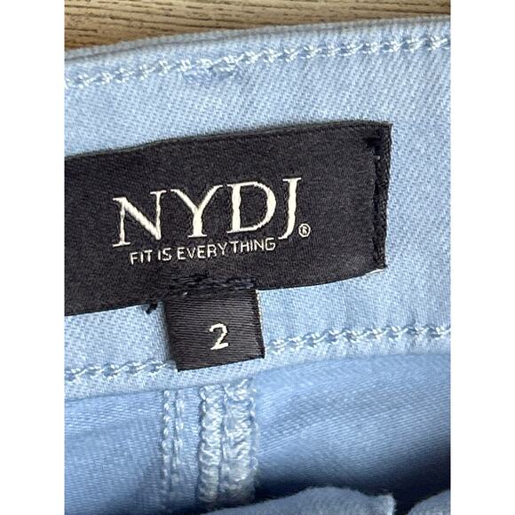 NYDJ Women’s 2 Ella Bermuda Shorts Light Blue Denim jean Chino Side Slit Zip NWT - Picture 5 of 8